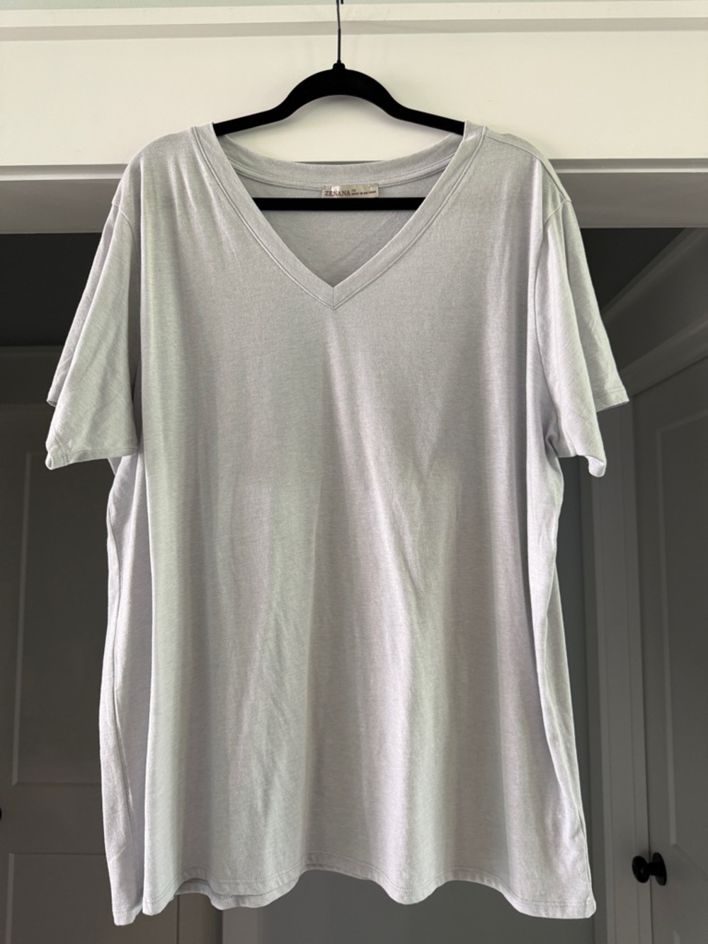 Zenana Outfitters Light Gray Crewneck Tee